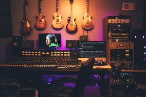 Studio's
